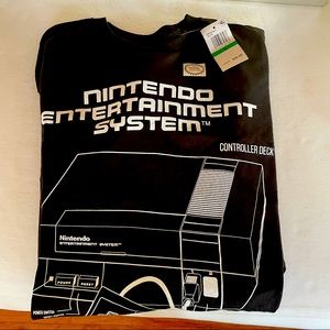 NWT Mens long sleeved black Nintendo tee shirt size Large